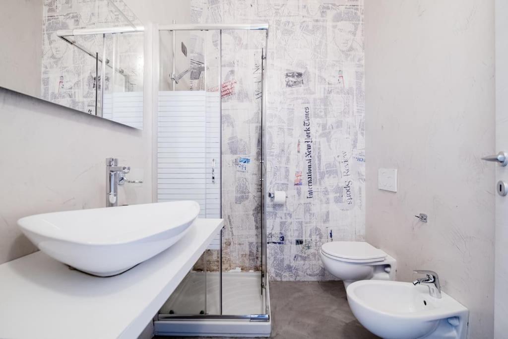 Apartament Be Happy - The House Of Travelers Como Zewnętrze zdjęcie
